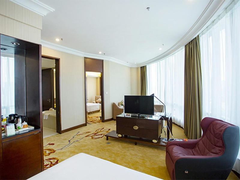 Vienna International Hotel Shenzhen Hua'Nan City Екстер'єр фото