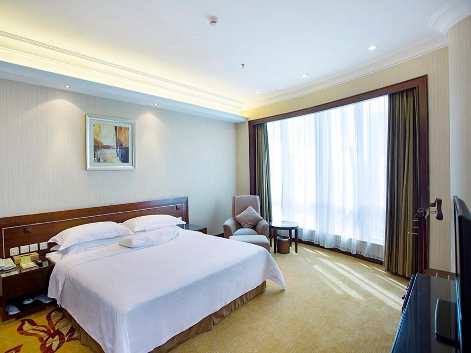 Vienna International Hotel Shenzhen Hua'Nan City Екстер'єр фото